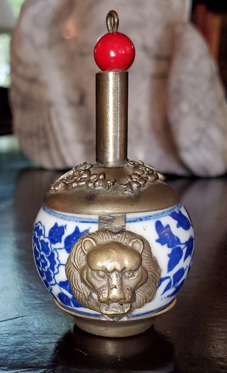 19th Century Chinese Tibetan Pewter Porcelain Snuff Bottle 8
