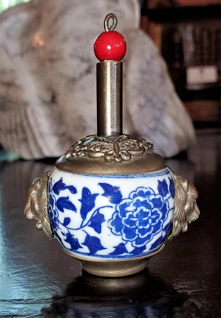 19th Century Chinese Tibetan Pewter Porcelain Snuff Bottle 9