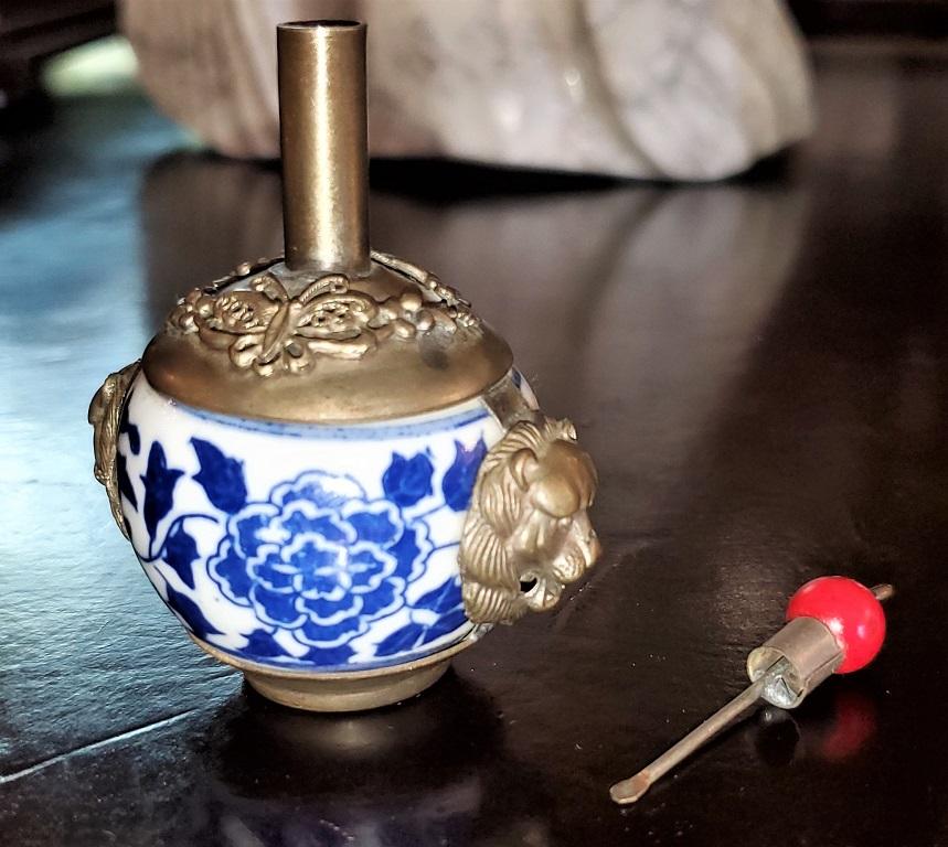 19th Century Chinese Tibetan Pewter Porcelain Snuff Bottle 1