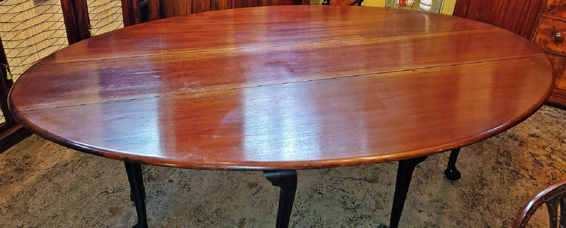 19C Country Squires Mahogany Hunt Table im Zustand „Gut“ in Dallas, TX