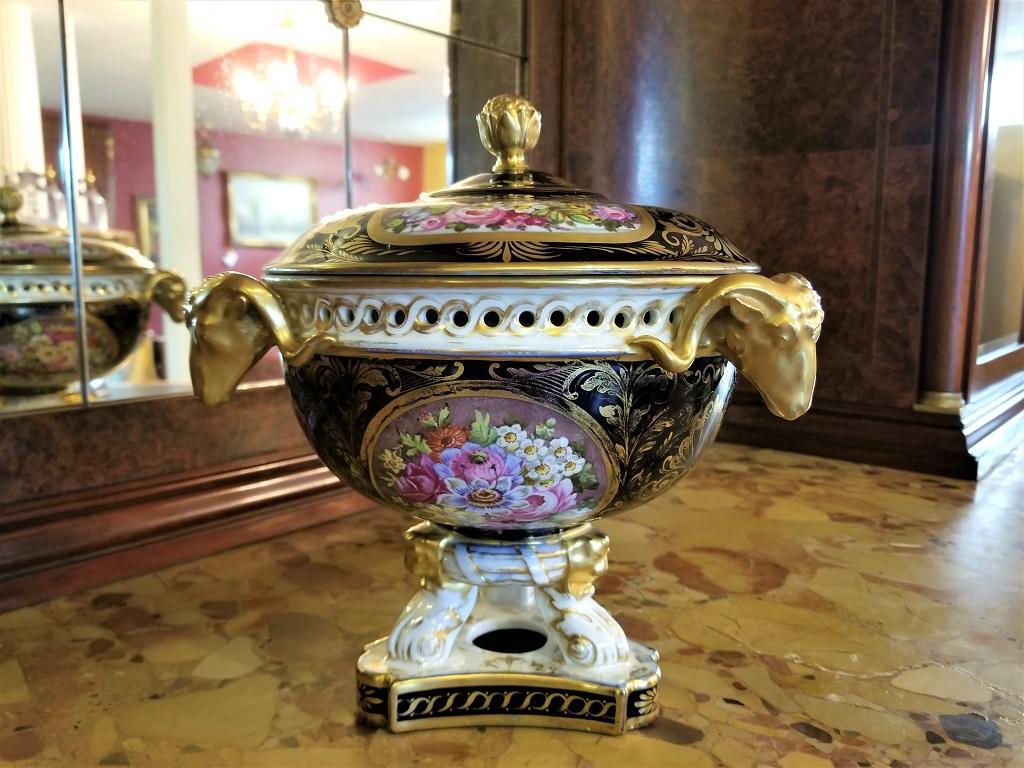 19th century derby lidded vase value