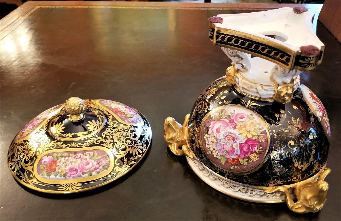 19th Century Derby Porcelain Lidded Centerpiece In Good Condition For Sale In Dallas, TX