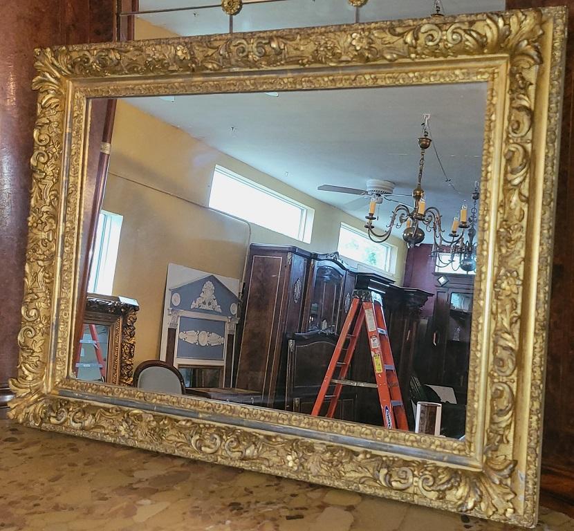 19th Century English Baroque Gilt Floral Wall Mirror In Good Condition For Sale In Dallas, TX