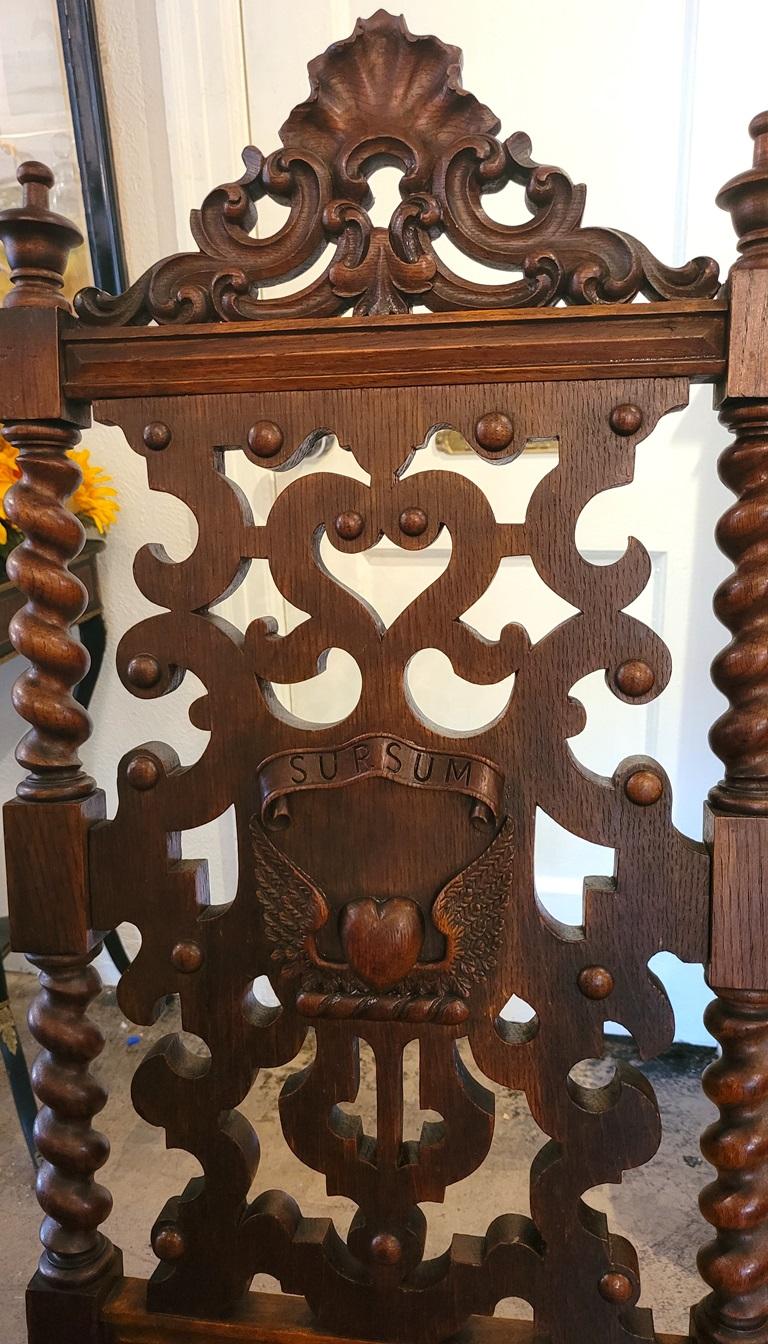 19C English Rococo Revival Ecclesiastical Oak Hall Chair For Sale 2