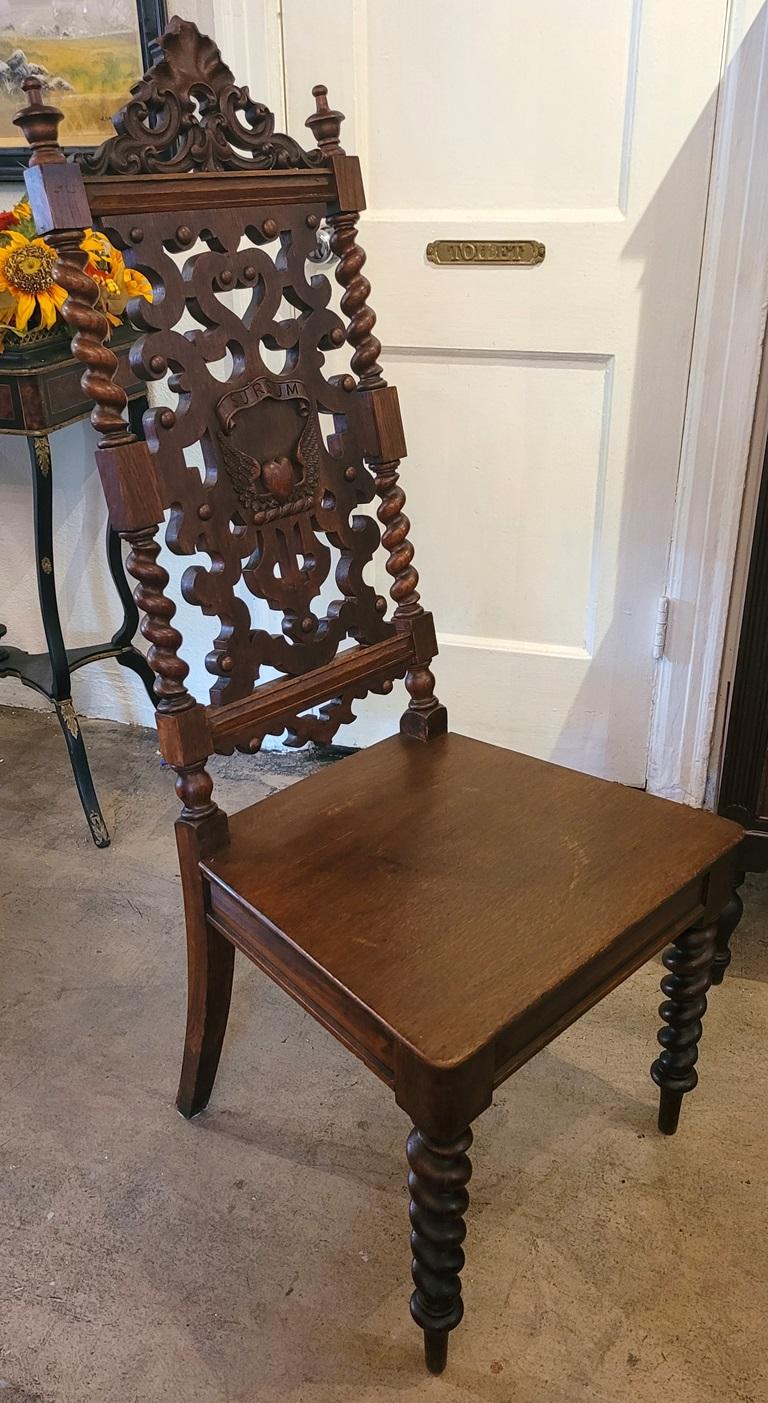 19C English Rococo Revival Ecclesiastical Oak Hall Chair For Sale 4