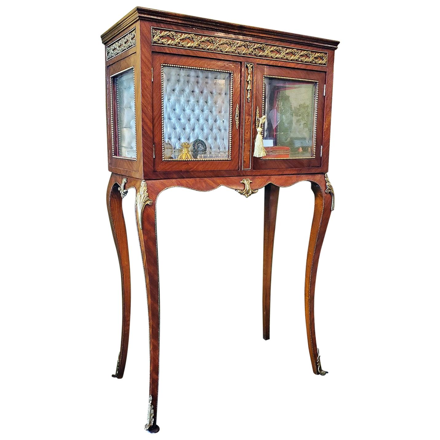 19C French Boudoir Vitrine in the Style of Louis XV For Sale