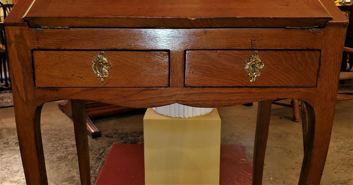 19th Century French Country Golden Oak Bureau In Good Condition In Dallas, TX