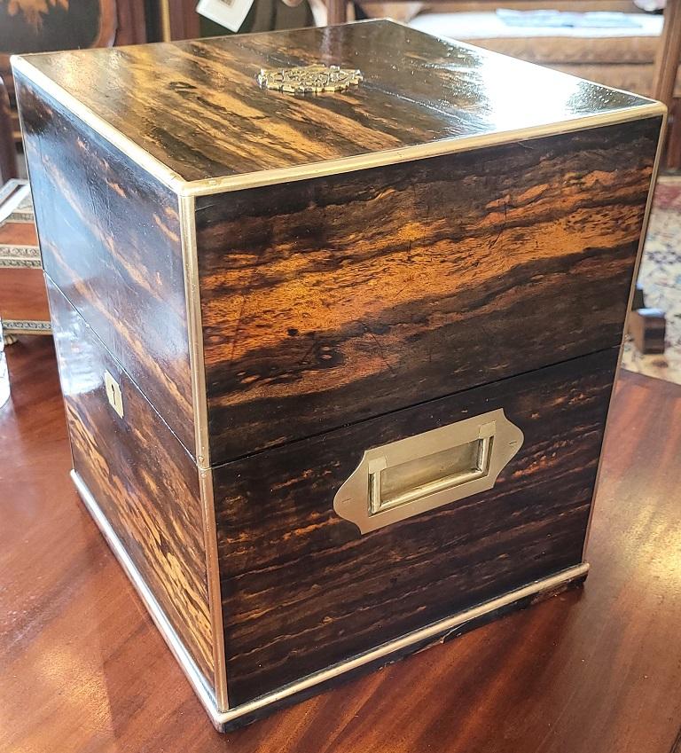 19C Irish Coromandel Wood Campaign Decanter Box For Sale 4