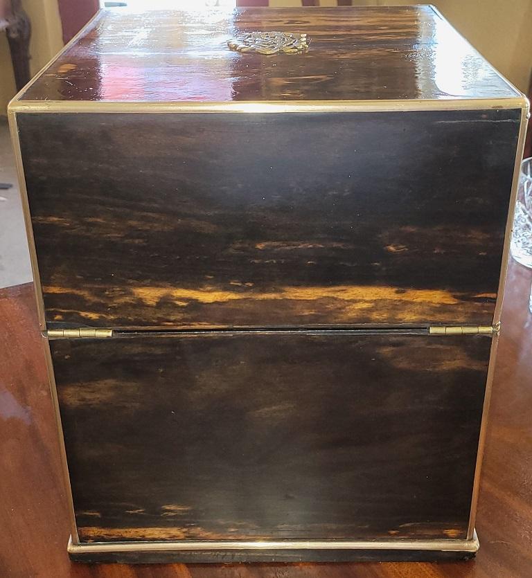 19C Irish Coromandel Wood Campaign Decanter Box For Sale 3