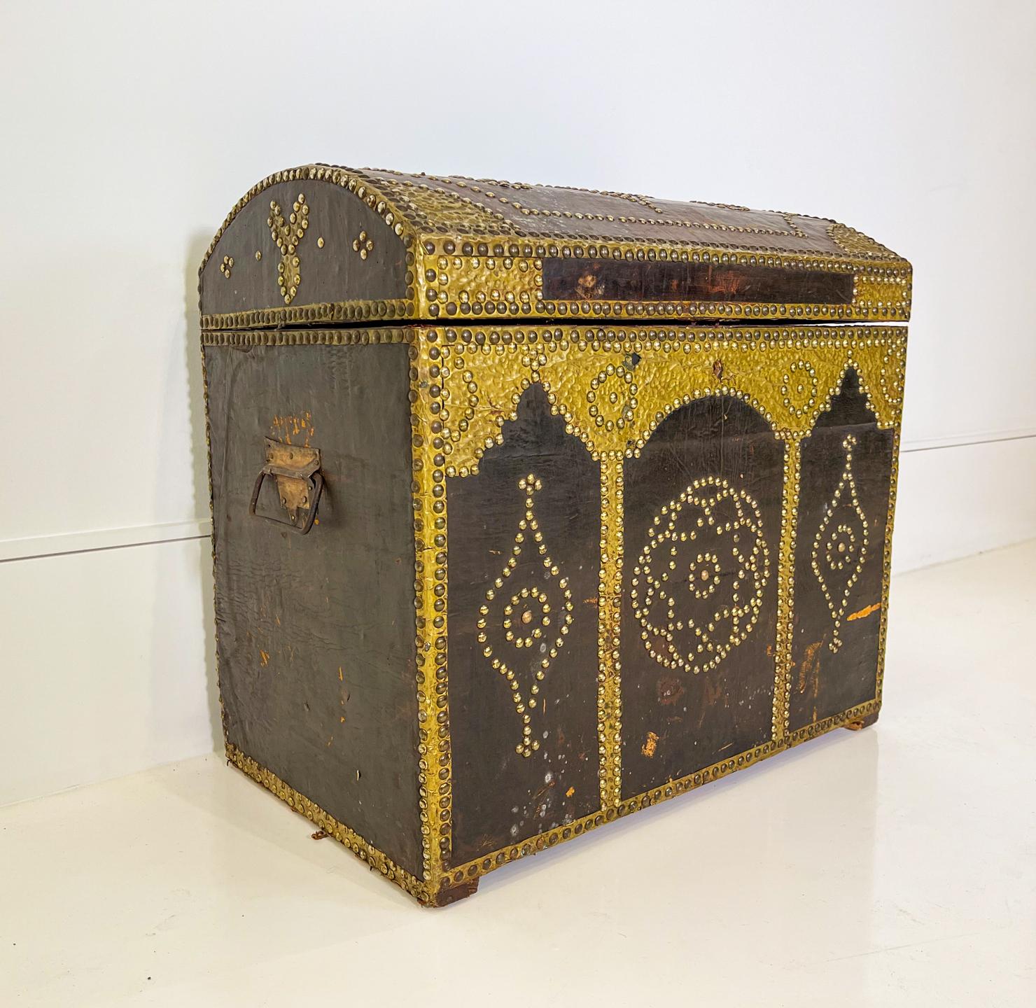 Leather Coffre or Chest with Nail heads, 19th Century 1