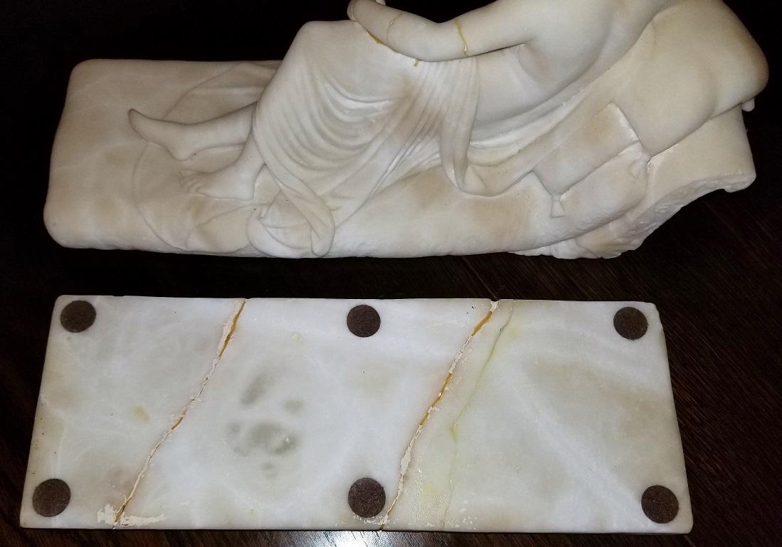 19th Century Marble of Venus Reclining 2