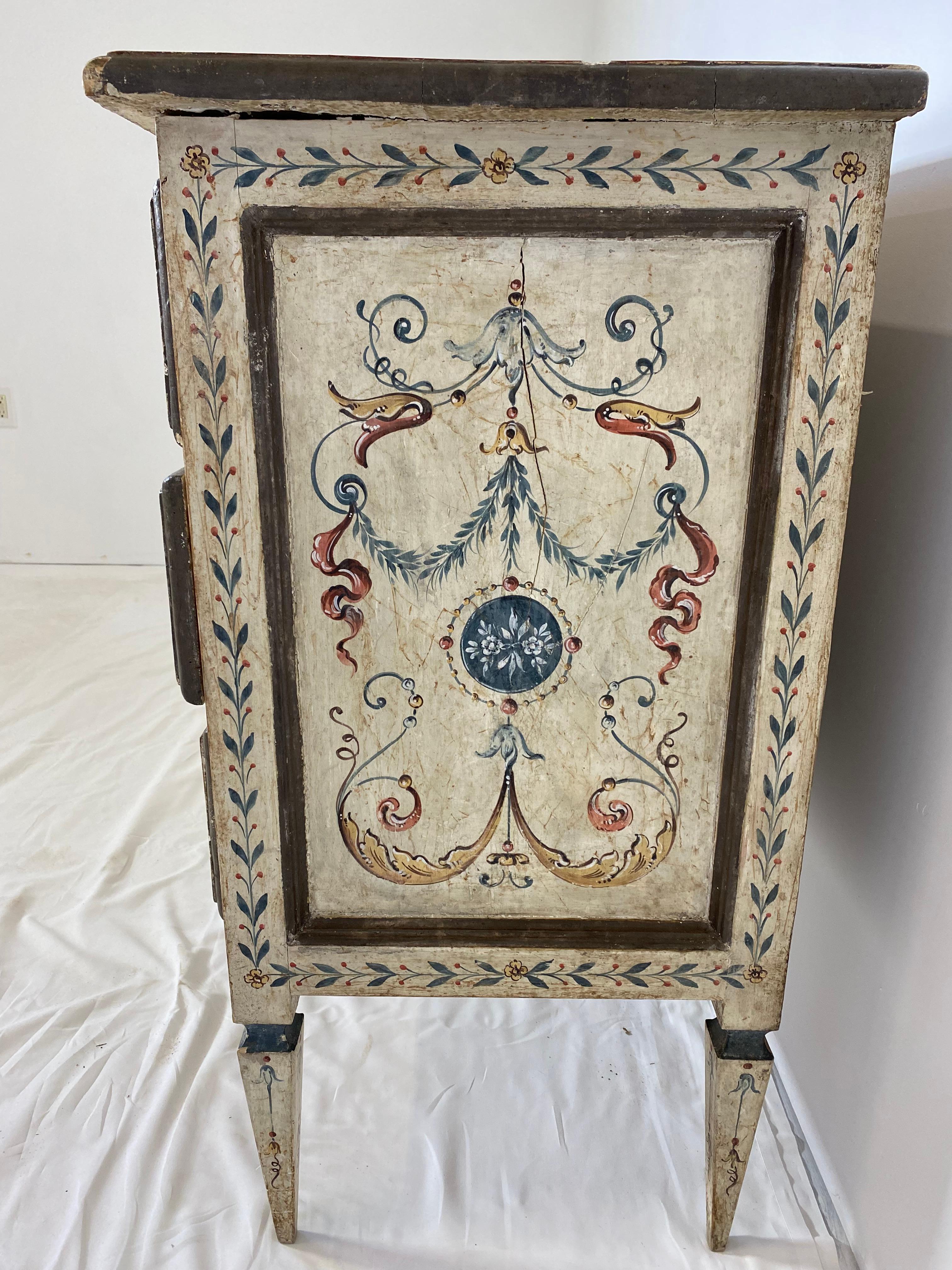 19th Century Painted Italian Commode In Good Condition For Sale In Vista, CA