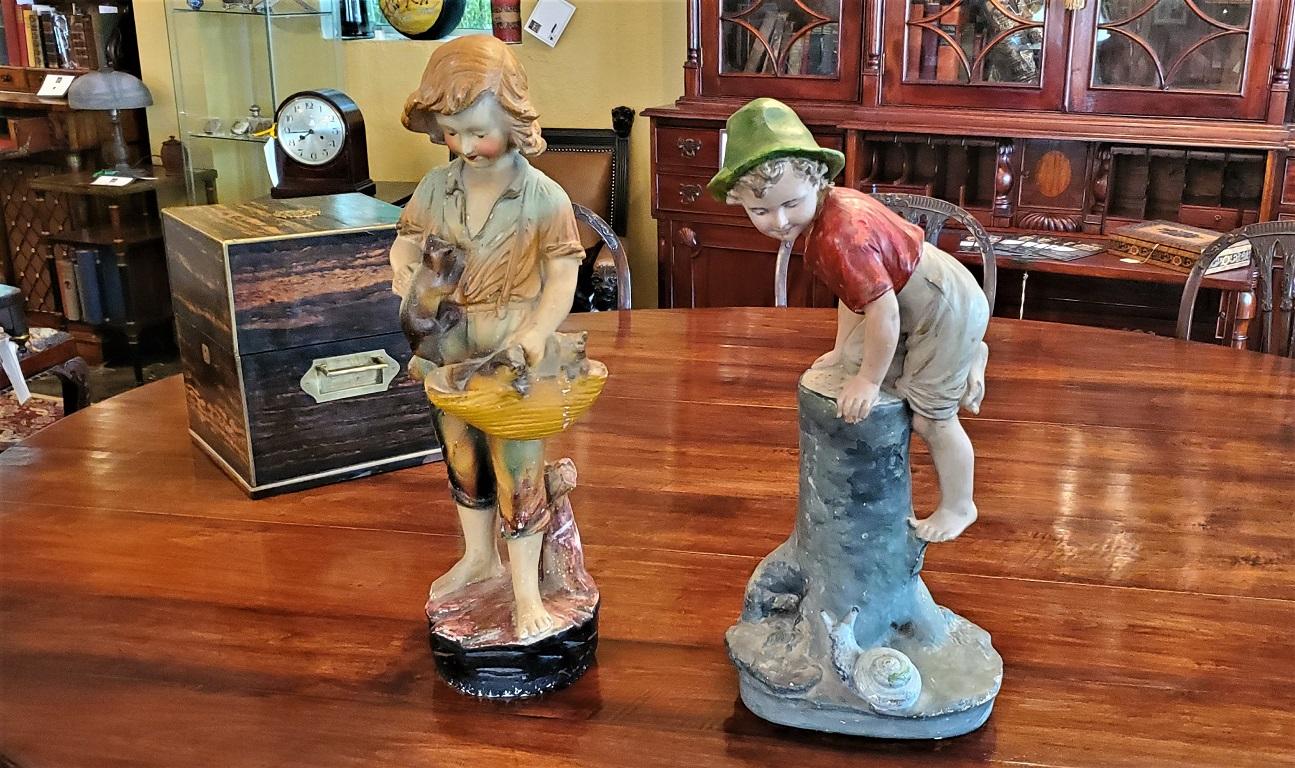 Paire de figurines en grès polonais/allemand du 19ème siècle en vente 8