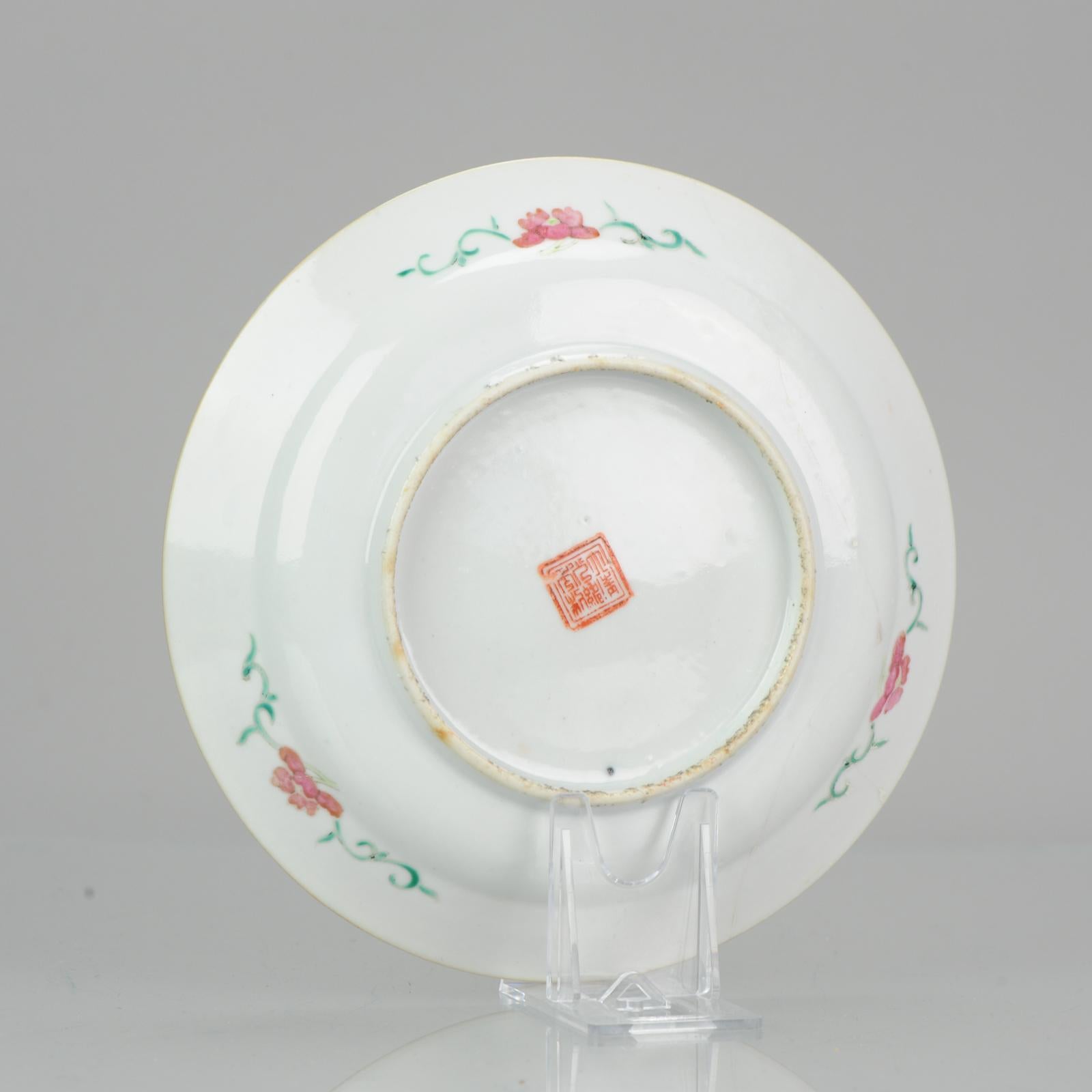 Porcelaine Assiette Perekanan Straits Nyonya rose Famille Rose Phoenix du 19e siècle marquée en vente