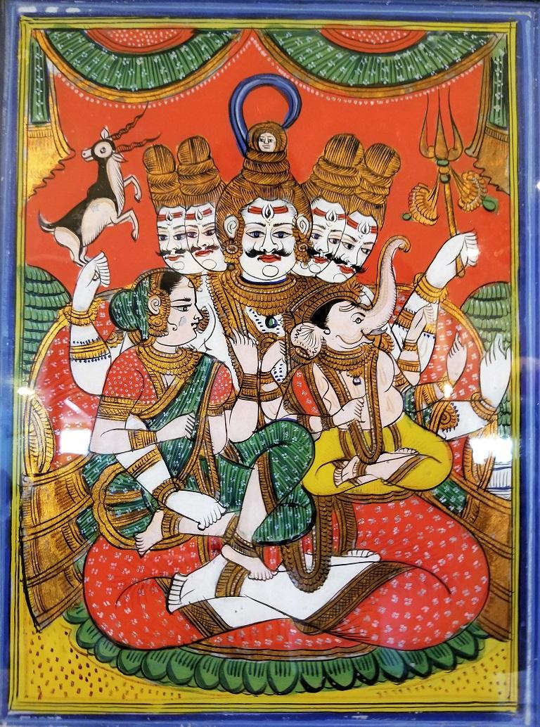 Indien Peinture sur verre inversée de Shiva, Parvati et Ganesh de la collection Pal en vente