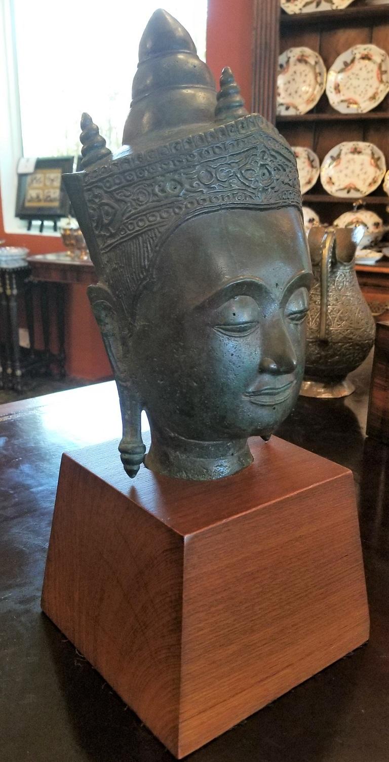 thai buddha head