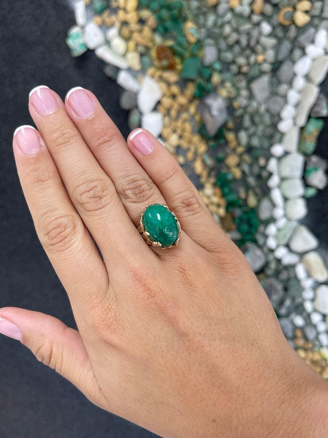 Oval Cut 19ct 14K Dark Green Oval Cabochon Cut Colombian Emerald Solitaire Nugget Ring For Sale