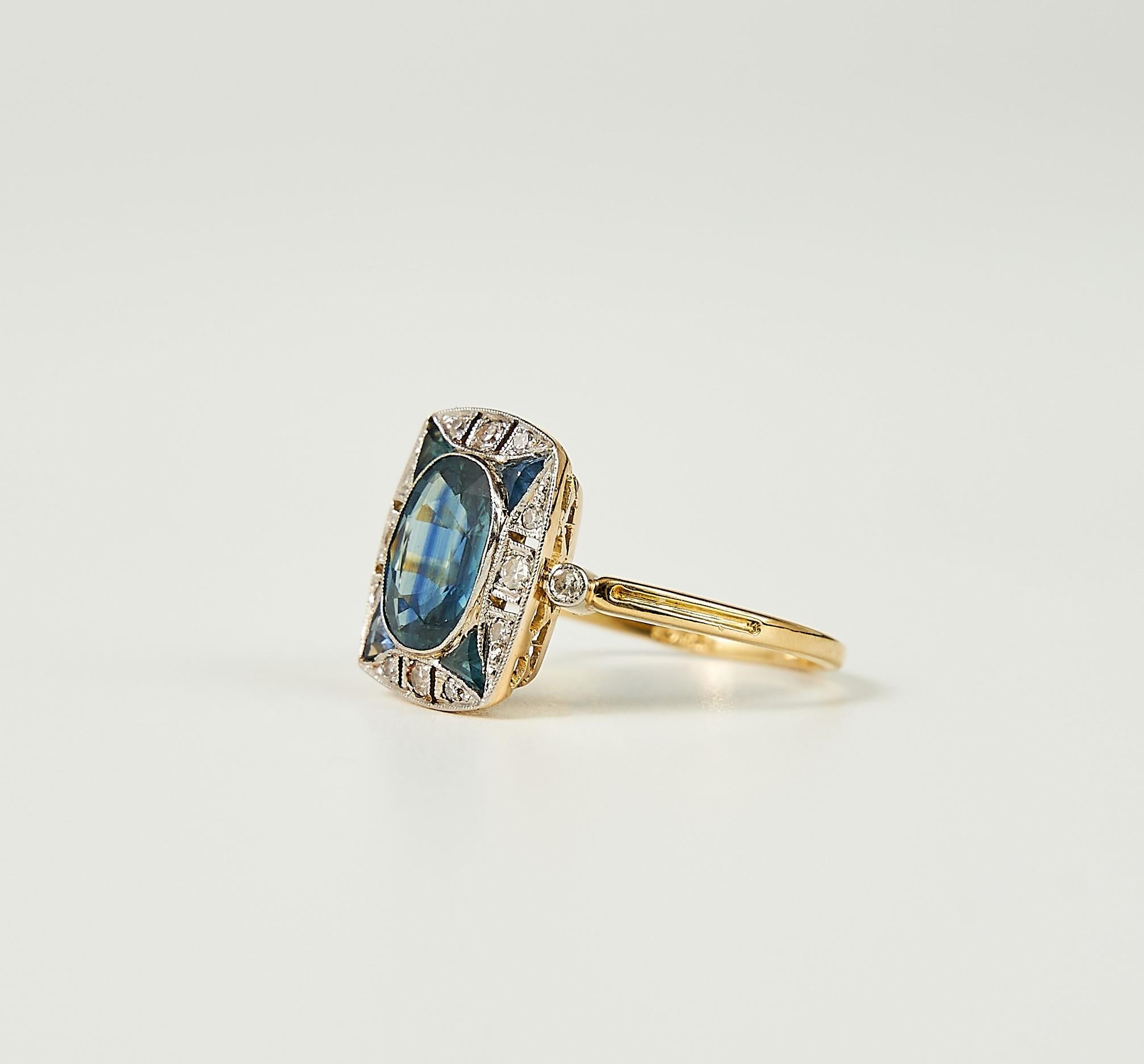 Oval Cut 1.9ct Art Deco No Heat Sapphire Ring 