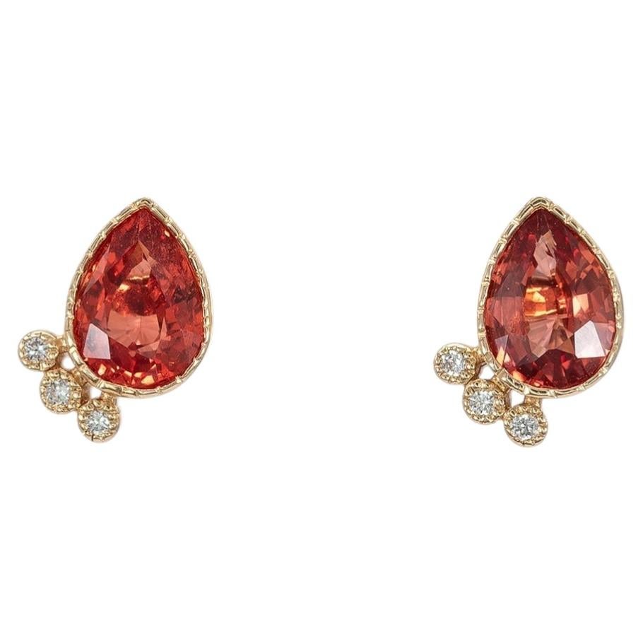 Pendientes de zafiro padparadscha de 1,9 ct con detalles de diamantes extraídos de minas terrestres: oro de 14K