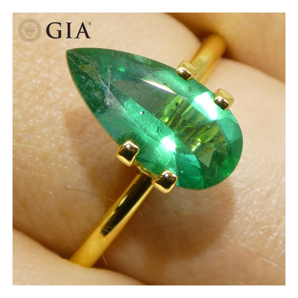 Brilliant Cut 1.9ct Pear Green Emerald GIA Certified Zambia (F1) For Sale