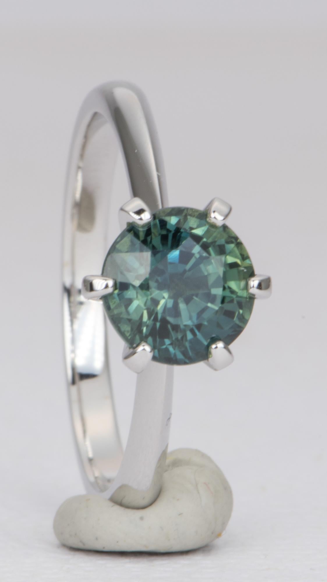 Round Cut 1.9 Carat Round Brilliant Cut Blue Green Sapphire 14 Karat Gold Ring AD1845-3