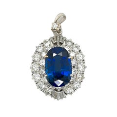 19ct Van Cleef and Arpels Ceylon Blue Sapphire and Diamond Pendant Necklace