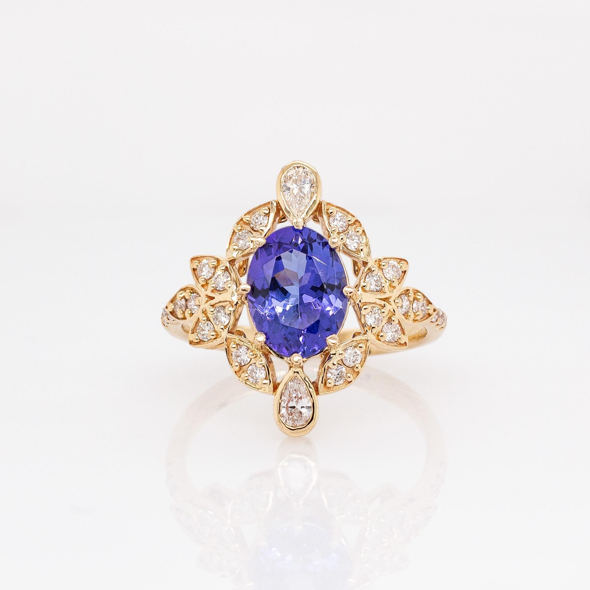 Contemporaneo Anello con tanzanite da 1,9 carati e diamanti naturali: Oro massiccio 14k, ovale 9x7mm in vendita
