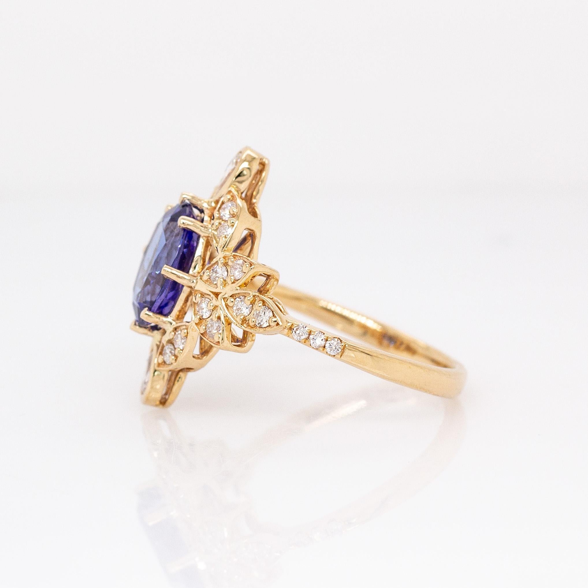 Anello con tanzanite da 1,9 carati e diamanti naturali: Oro massiccio 14k, ovale 9x7mm In condizioni Nuovo in vendita a Columbus, OH