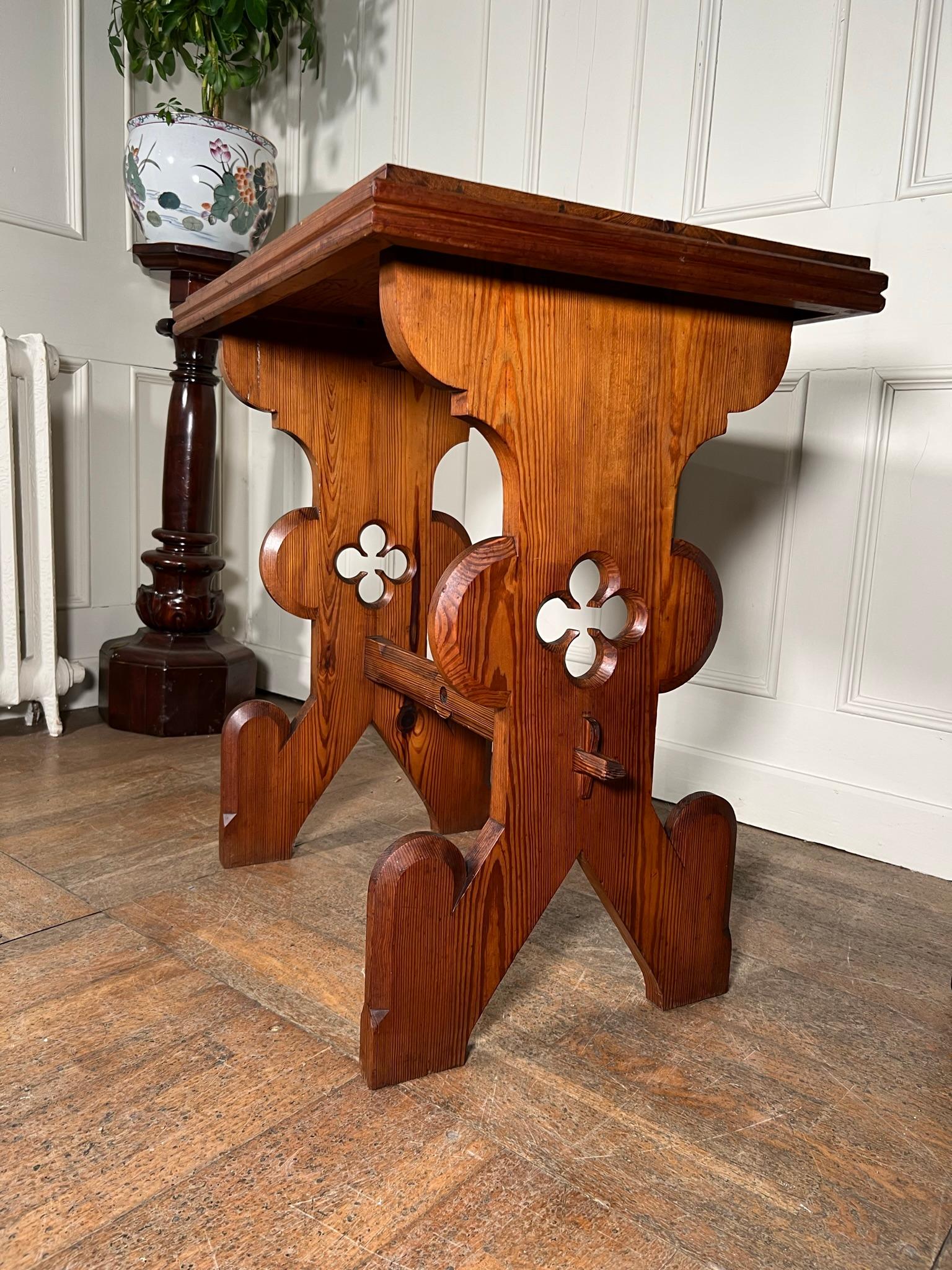 Late 19th century pitch pine Gothic side or occasional table.

Measurements - 81cm h x 76cm w x 55cm d

(measurements are approximate and are taken at the maximum points).