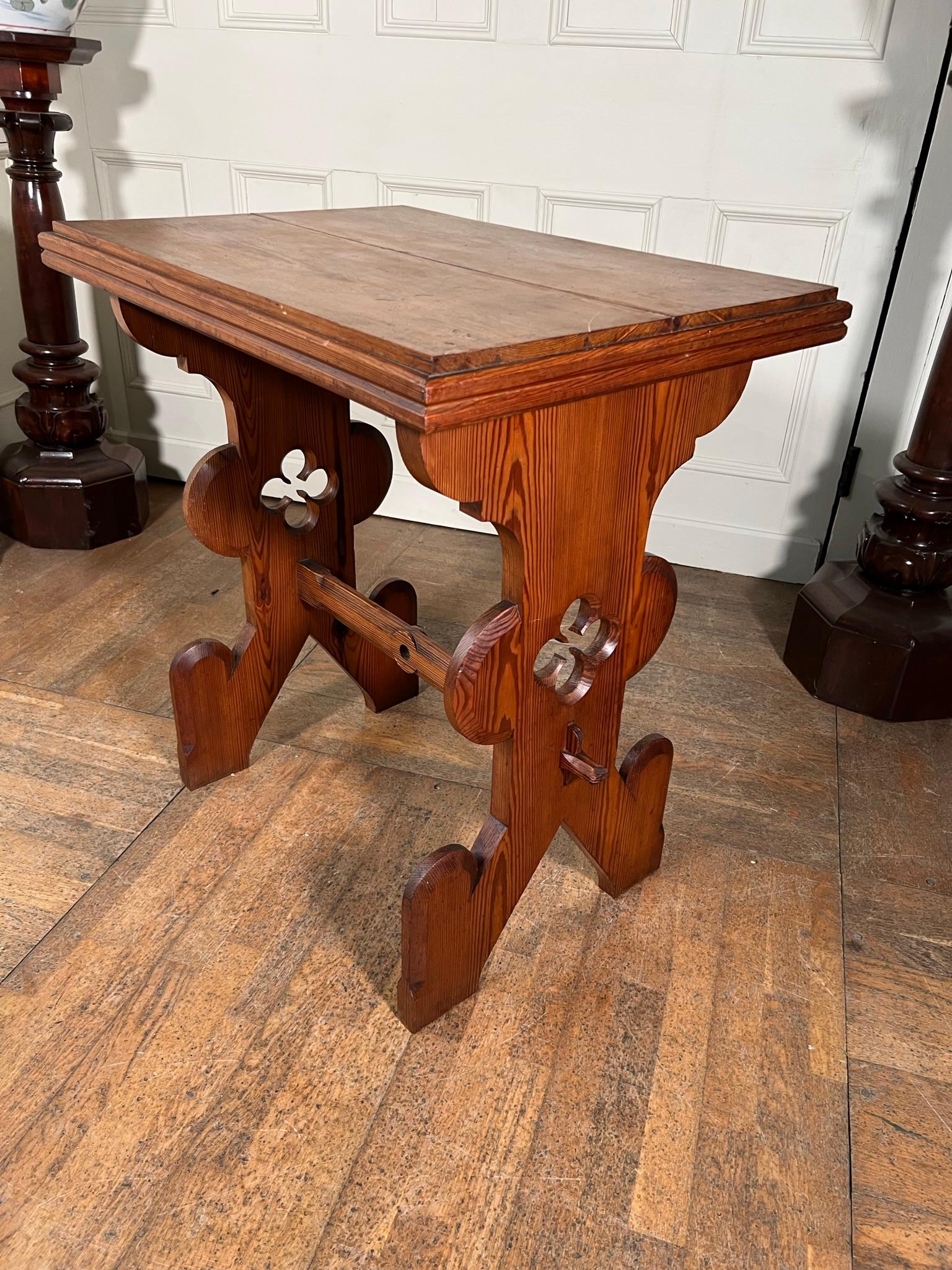 19th Century Gothic Pine Table For Sale 3
