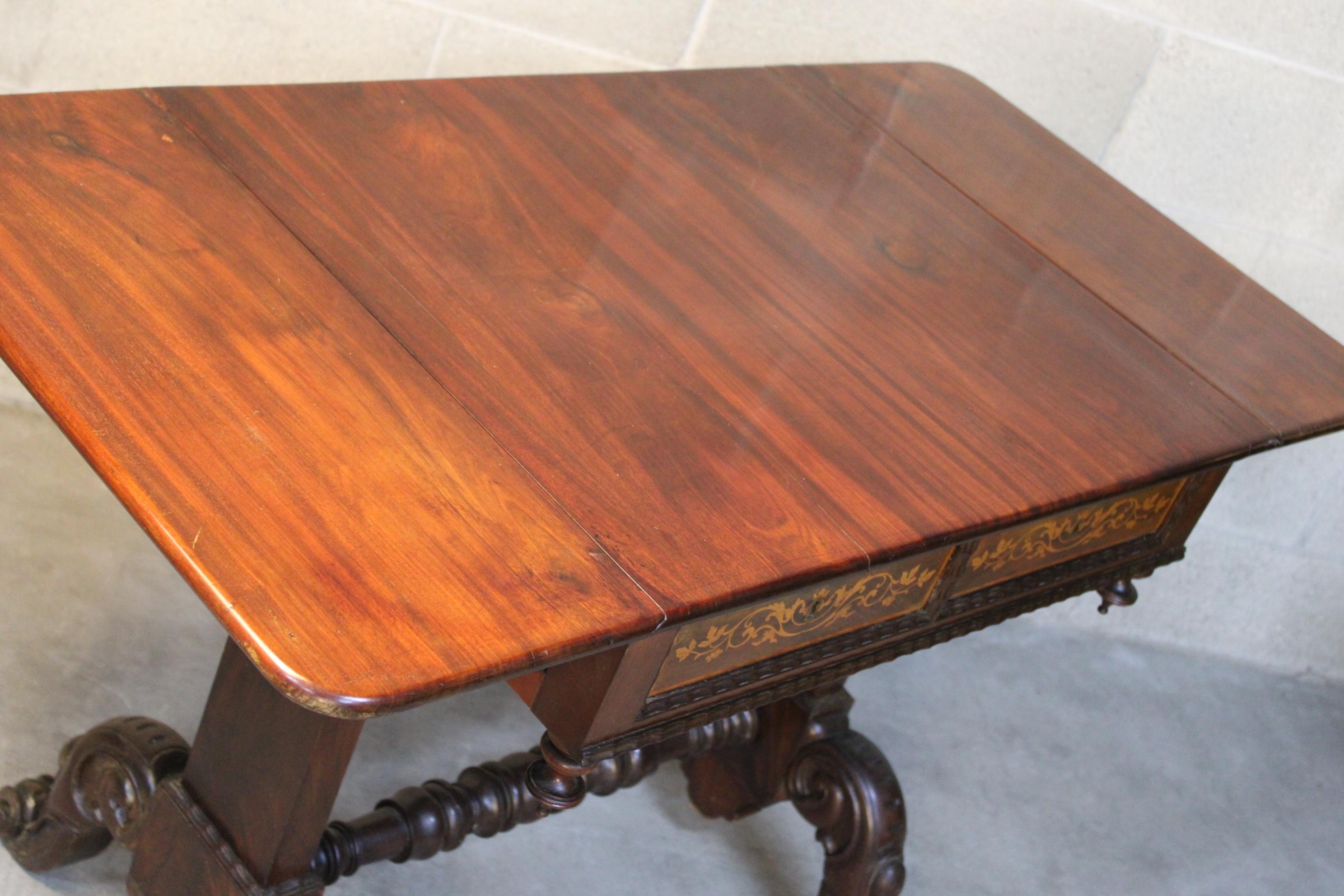 19th Century Marquetry Extended Louis Philippe period Center Table in Mahogany  12