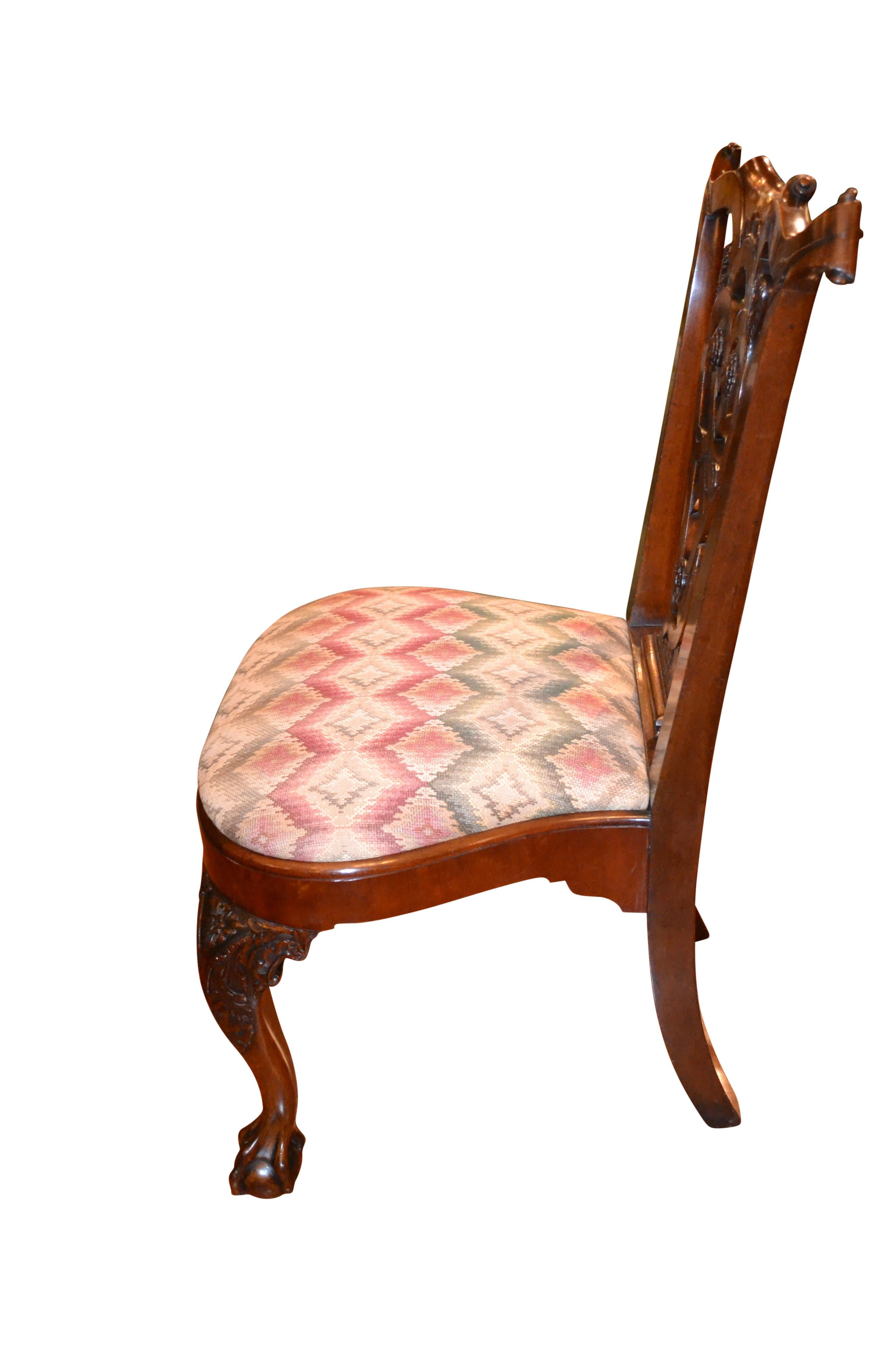 history of queening chairs