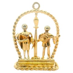 Or jaune portugais 19k 6.7g Vintage Man and Woman Musical Charm