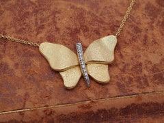 19K Yellow Gold/Platinum .25cttw Round Brilliant Diamond Butterfly Necklace