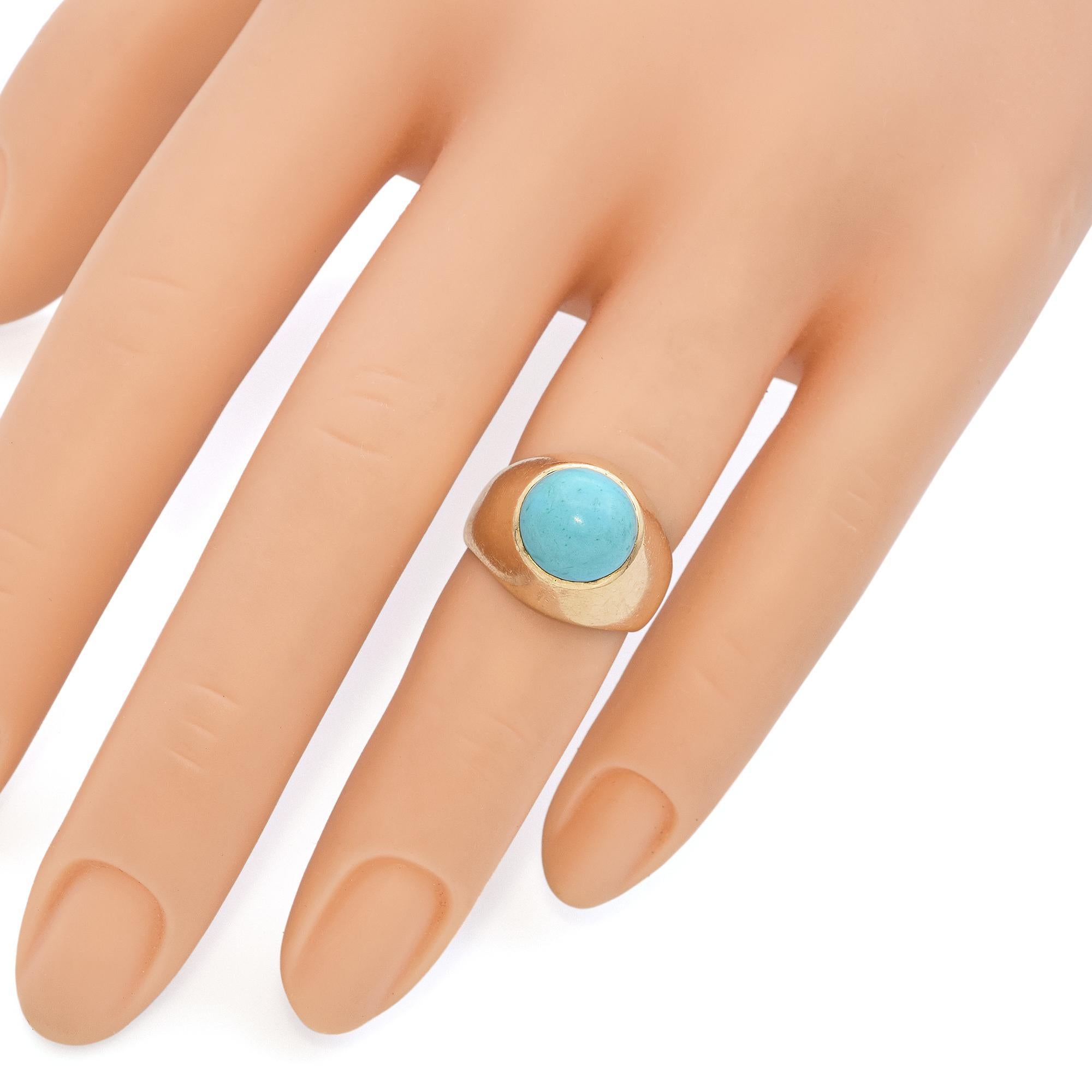 Taille cabochon Bague en or jaune 19 carats avec turquoise cabochon en vente