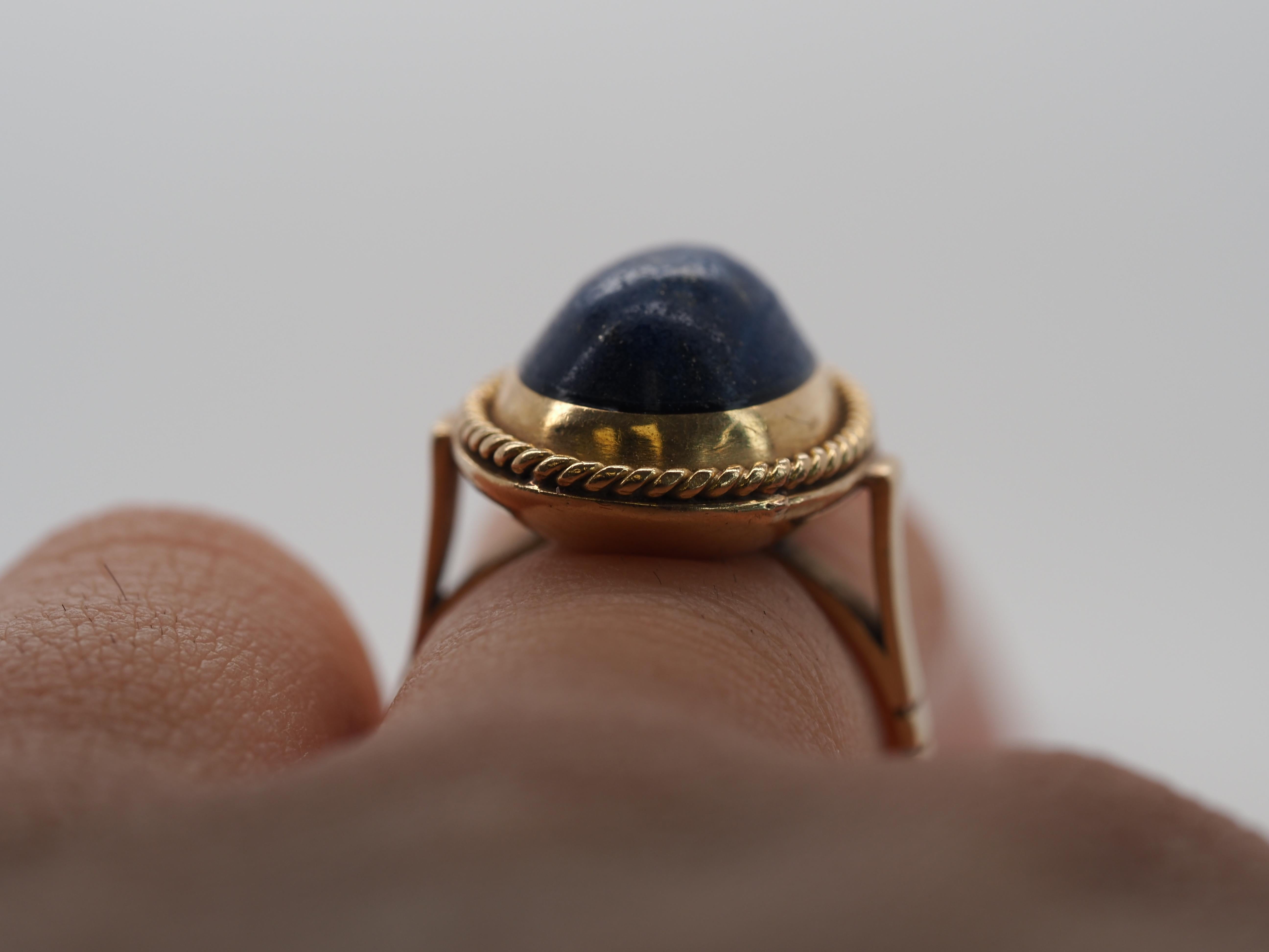 19k Yellow Gold Vintage Oval Shape Lapis Ring For Sale 5