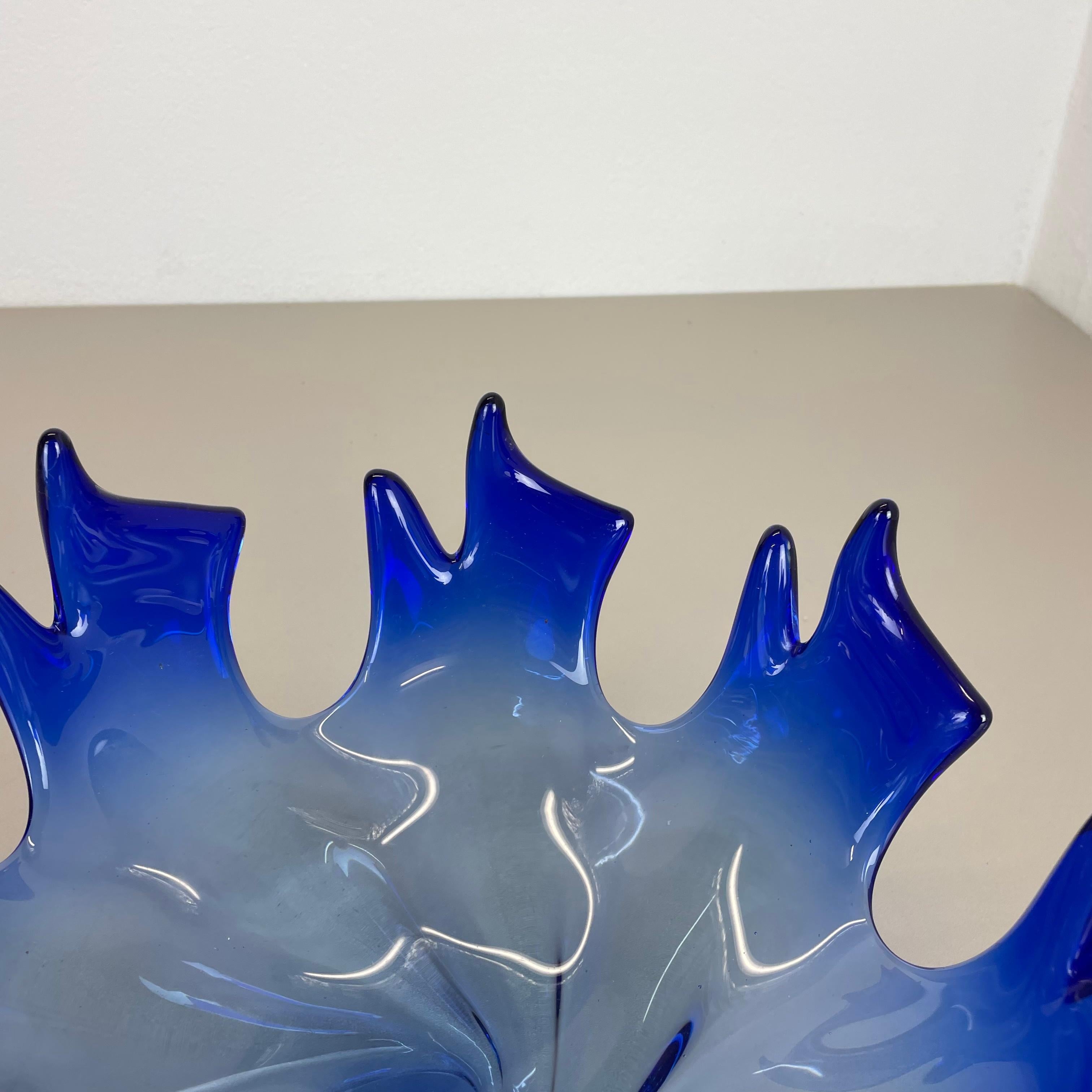 1.9kg Glasschale aus geflammtem Glas von Flavio Poli zugeschrieben, Murano, Italien, 1970er Jahre im Zustand „Gut“ im Angebot in Kirchlengern, DE