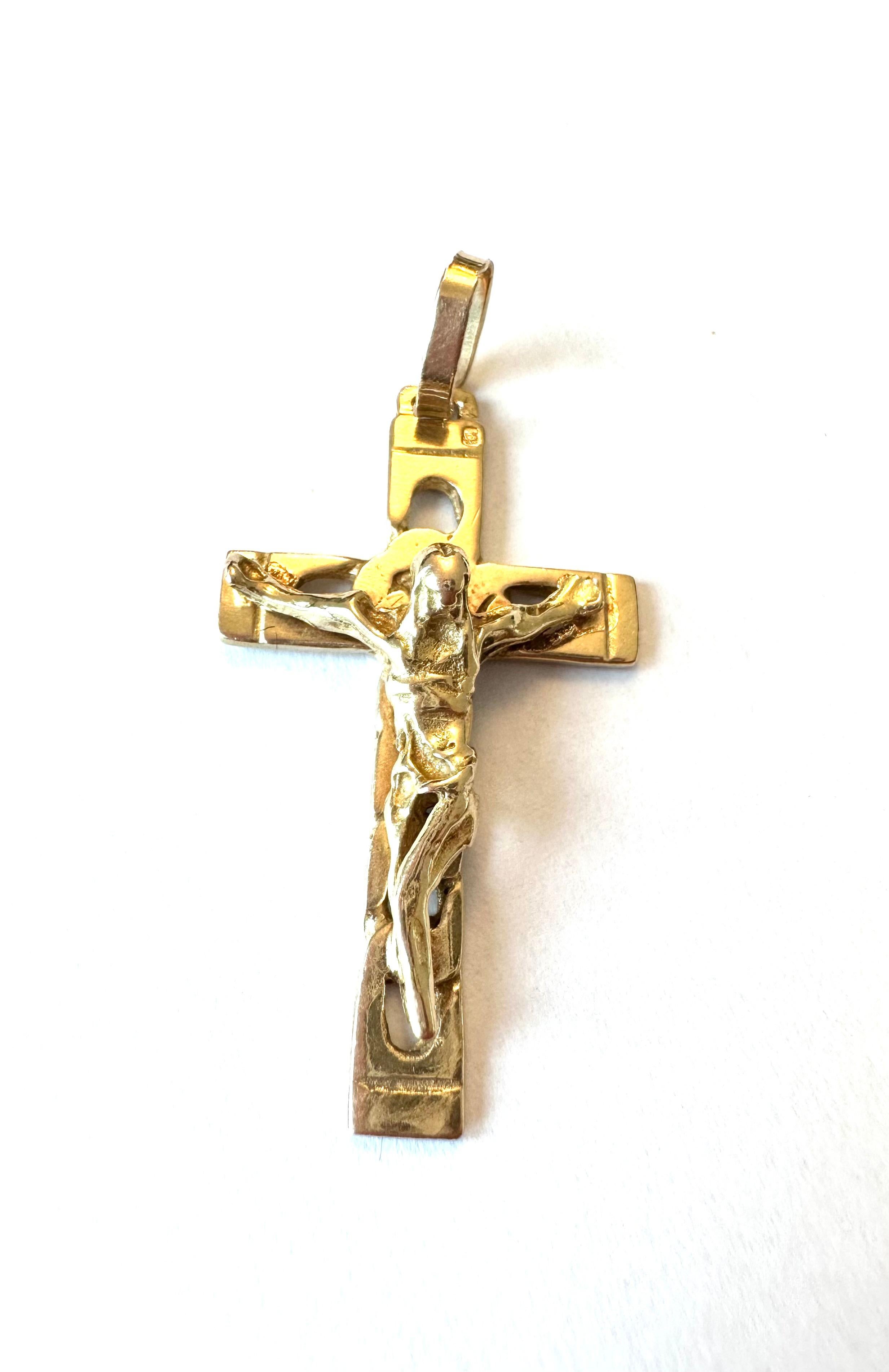 19kt Gelbgold Fabelhaftes Portugiesisches Kruzifix im Angebot 1