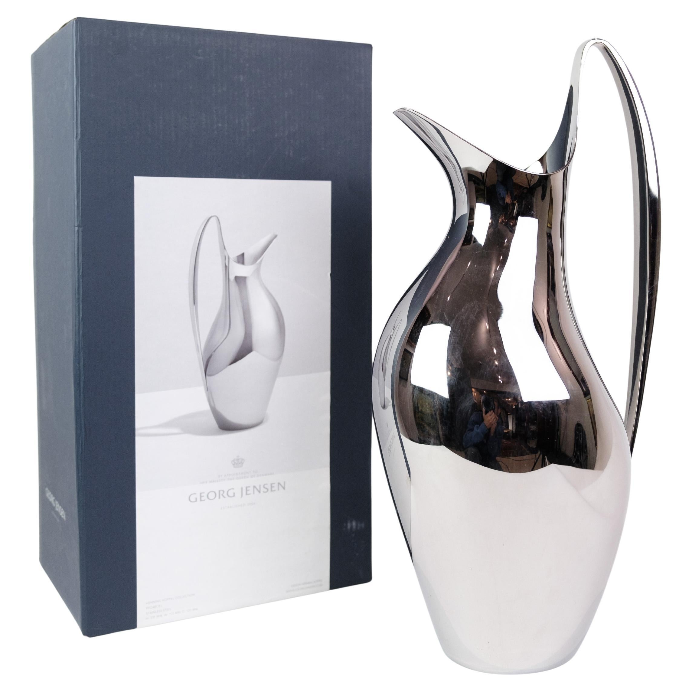 Jarra HK de 1,9 l fabricada en acero inoxidable por Henning Koppel para Georg Jensen