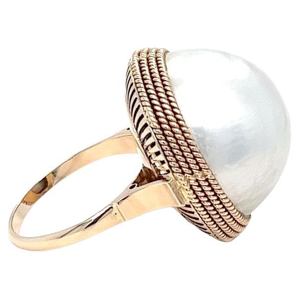19mm Mabe Pearl Ring in Yellow Gold