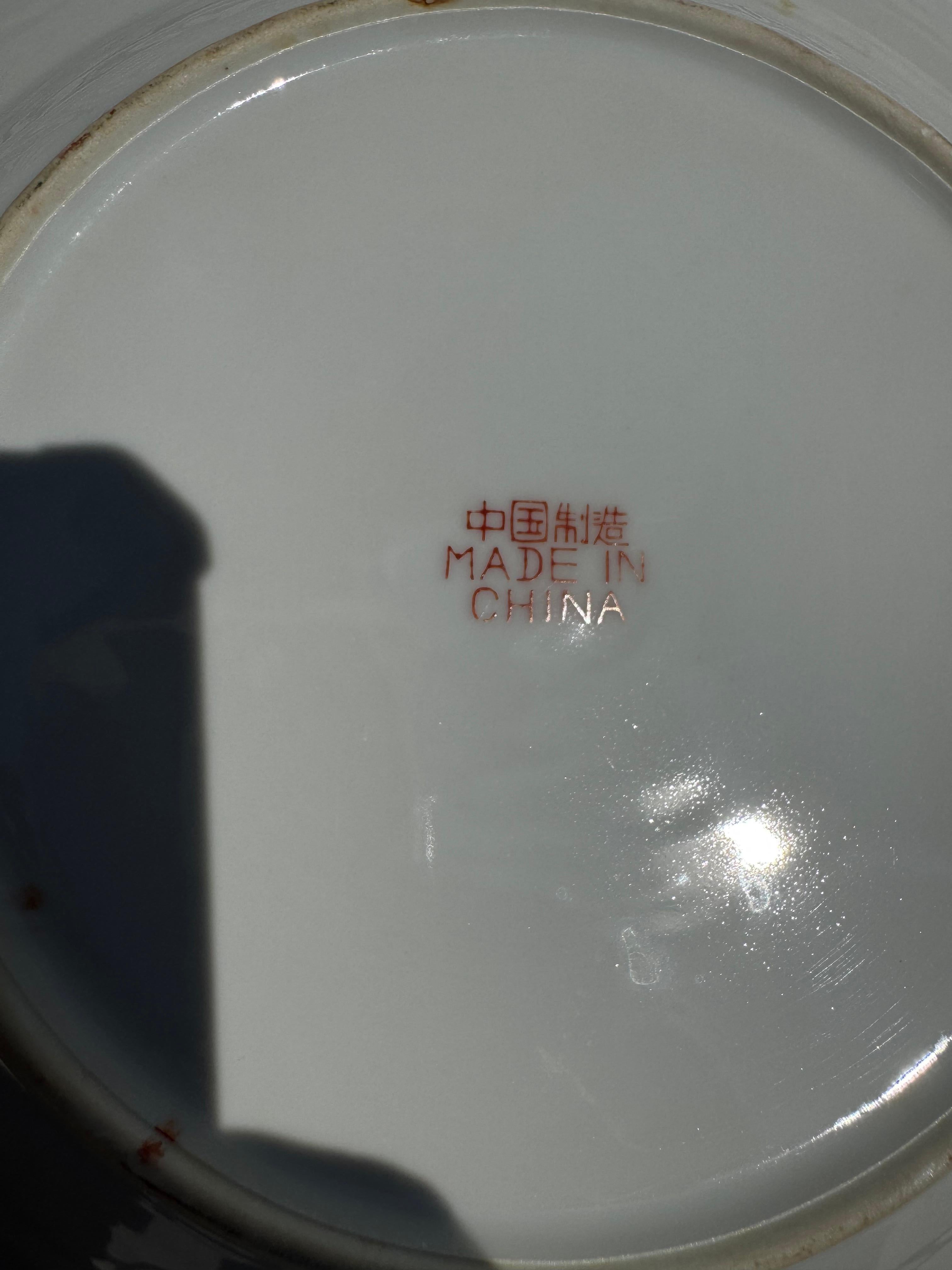 Porcelaine 19pc set of Mun Shou Dinnerware en vente