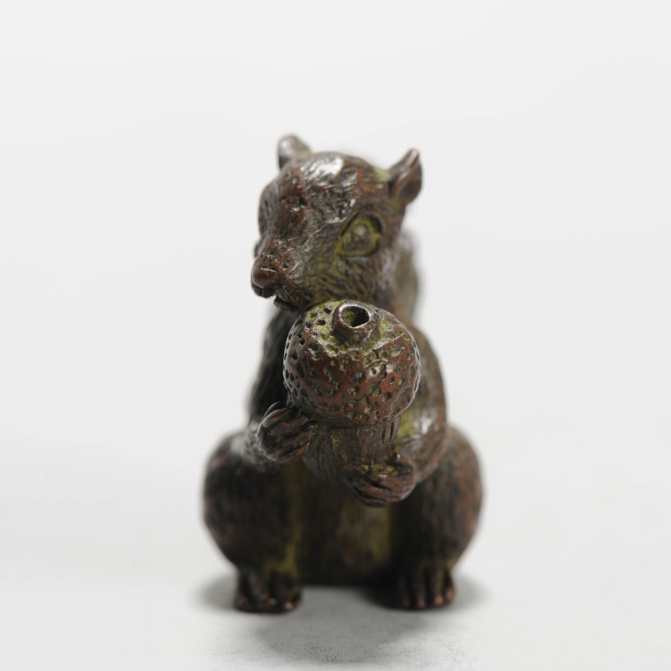 19th Century 19th / 20th c Bronze Netsuke Squirrel with a nut Japanese Japan For Sale