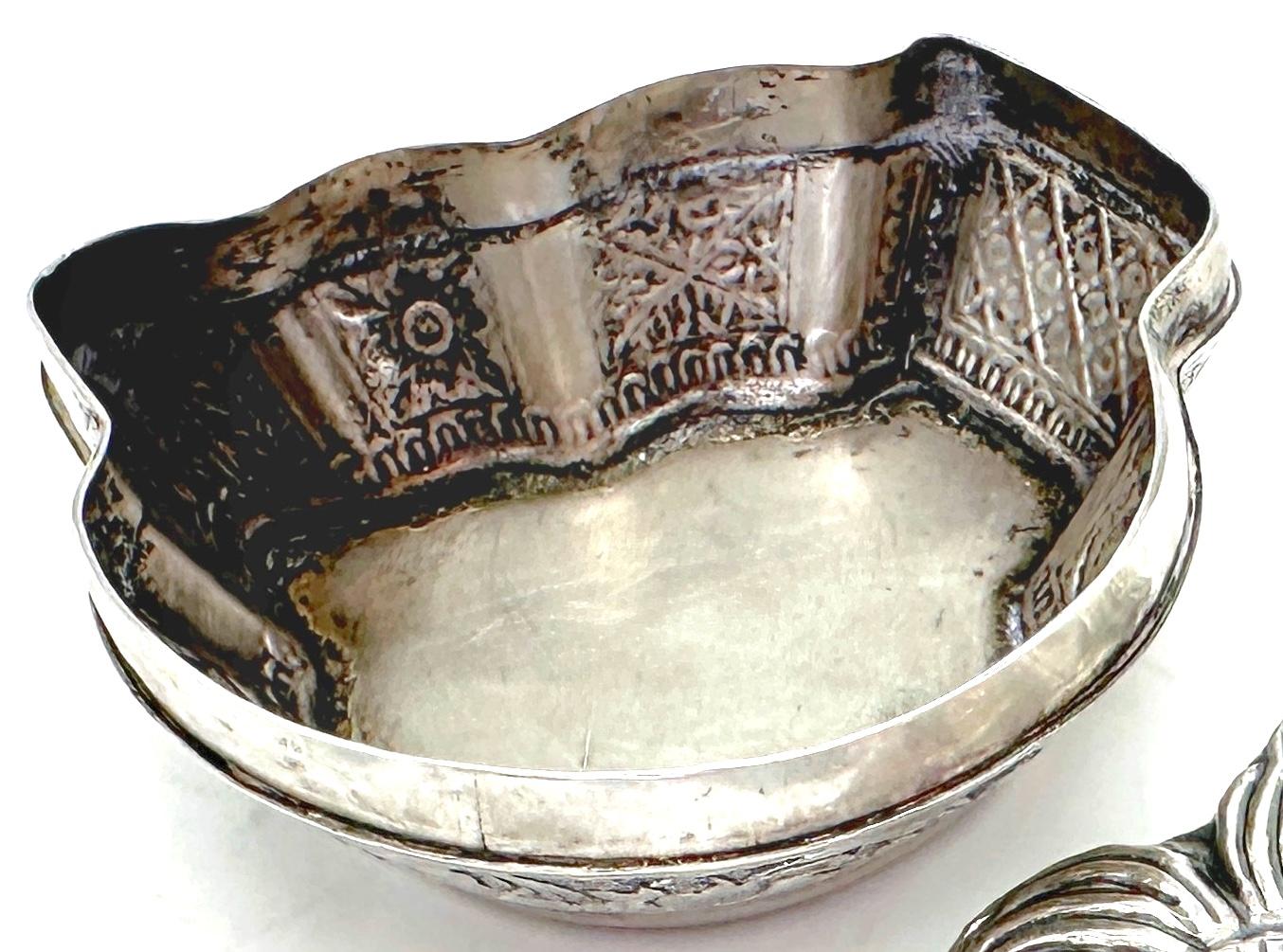 19th/20th C. Repoussé Silver Box Mythical Guardian Figure, Tibet or South India For Sale 1