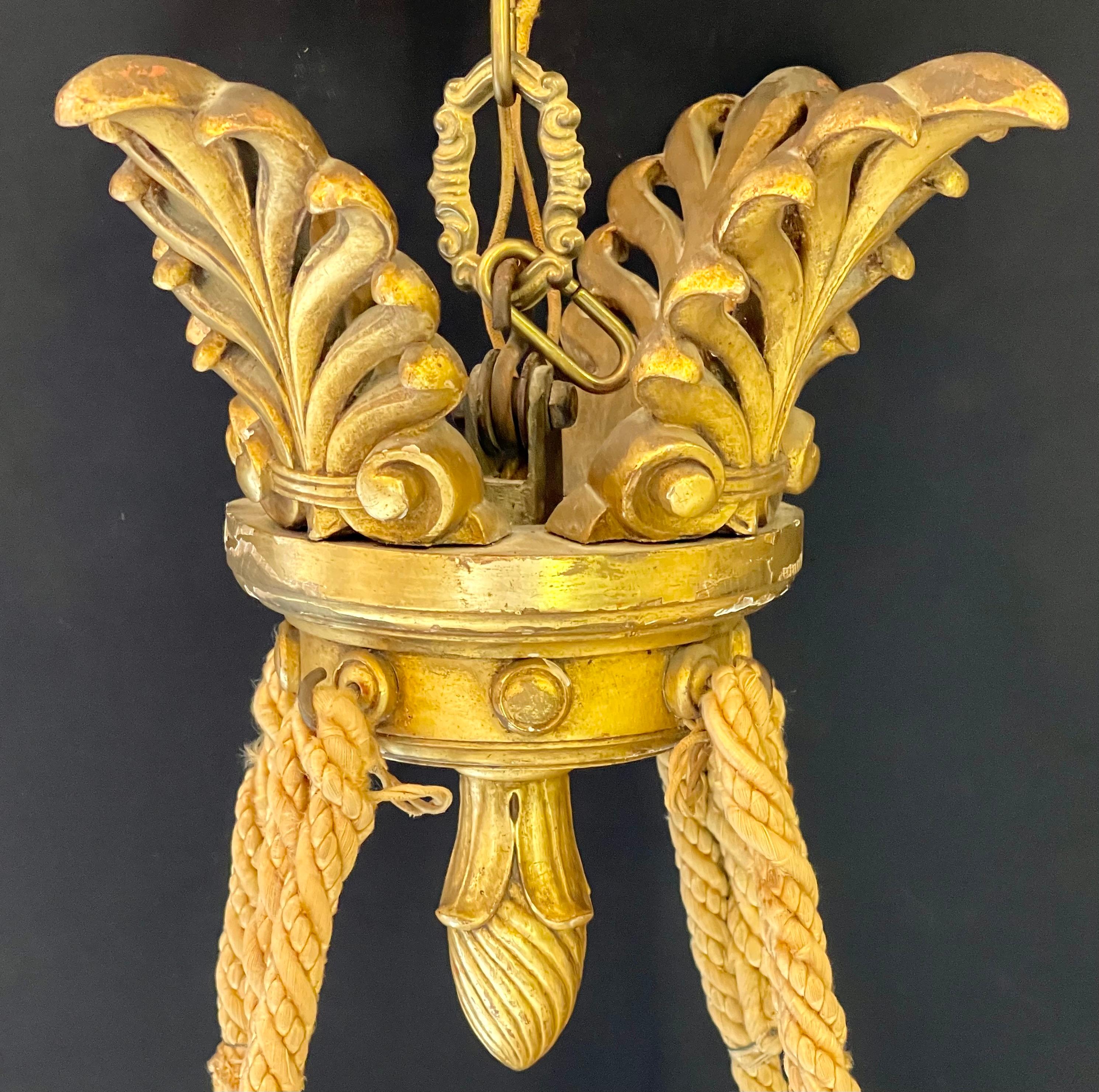 19th-20th Century Alabaster and Giltwood Chandelier 5