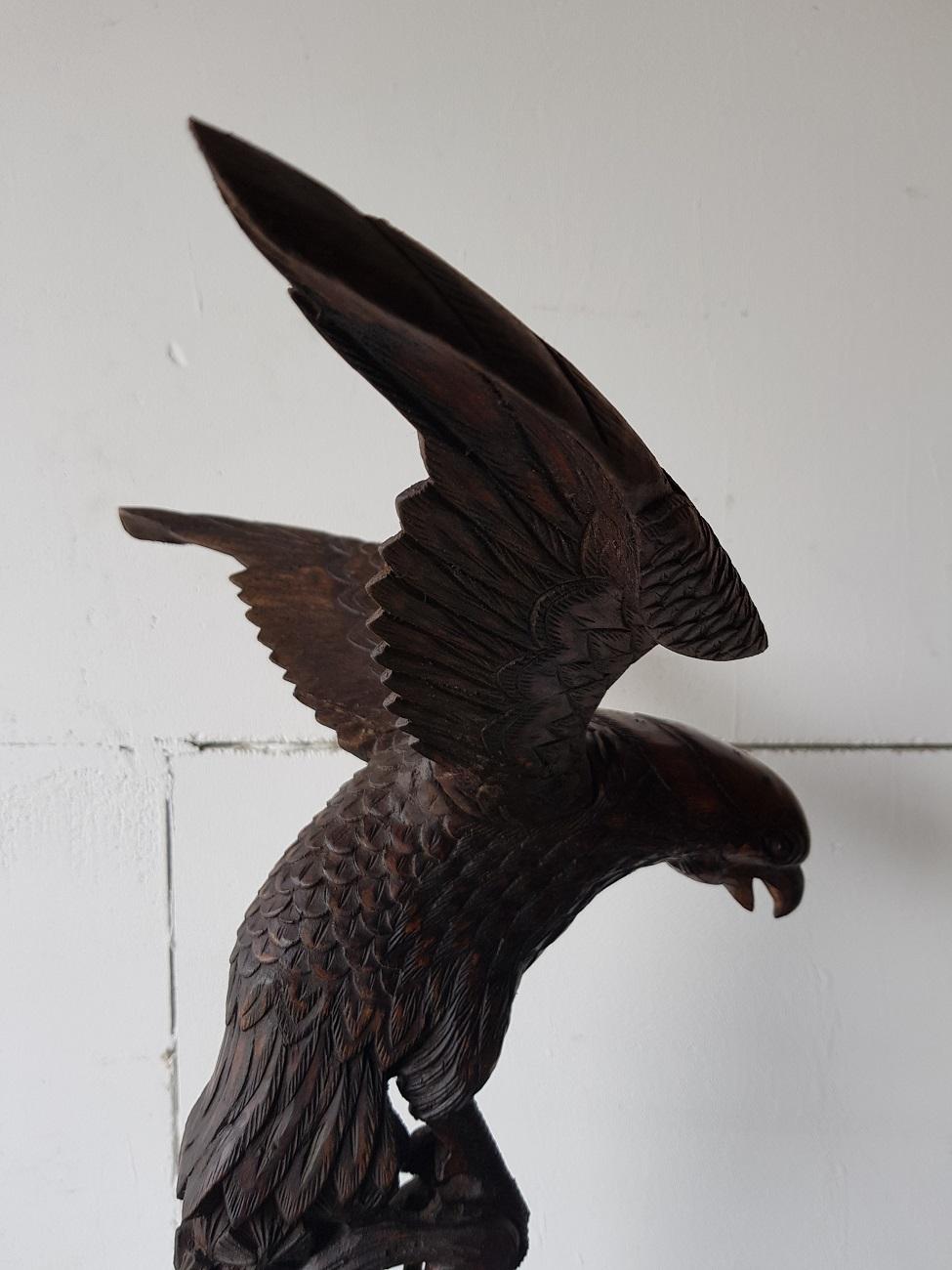 Hand-Carved 19th-20th Century Asian Wooden Carved Eagle on a Tree Trunk