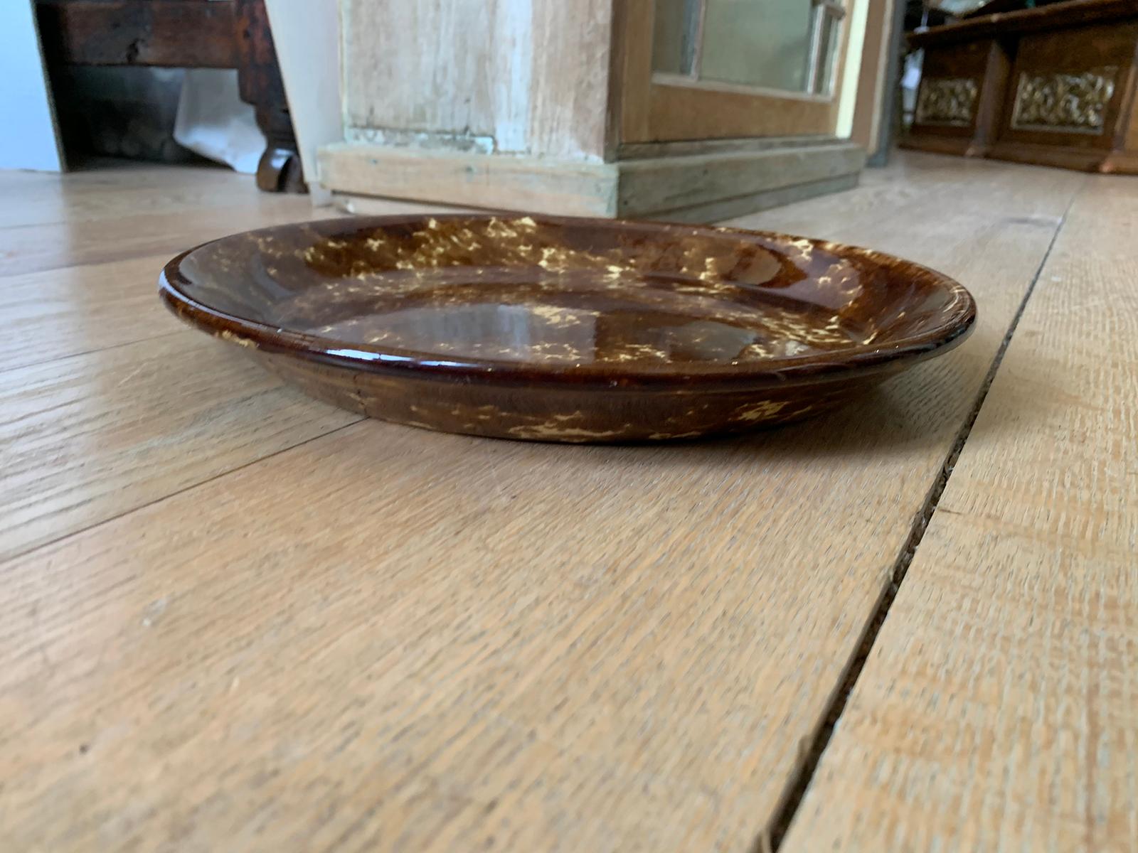 19th-20th Century Bennington Ware Round Platter In Good Condition For Sale In Atlanta, GA