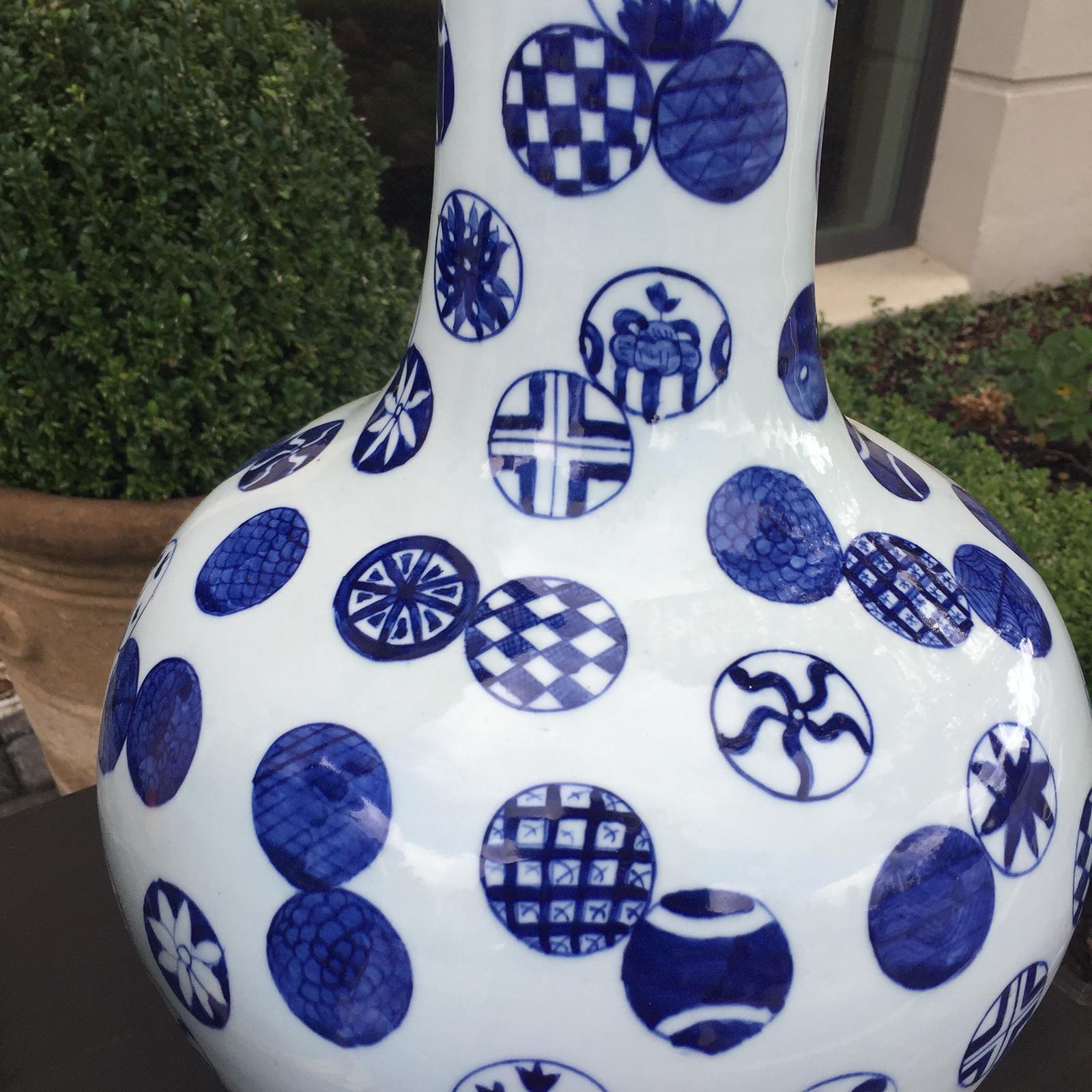 19th Century 19th-20th Century Chinese Blue and White Porcelain Vase as Lamp For Sale