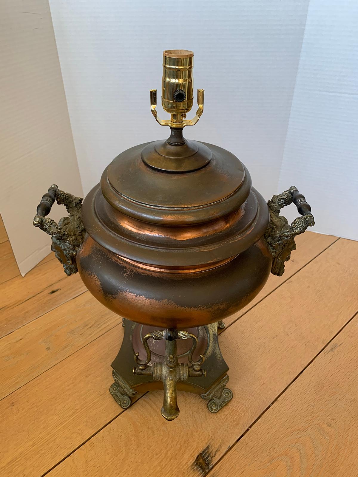 19th-20th Century Copper and Brass Hot Water Urn as Lamp For Sale 10