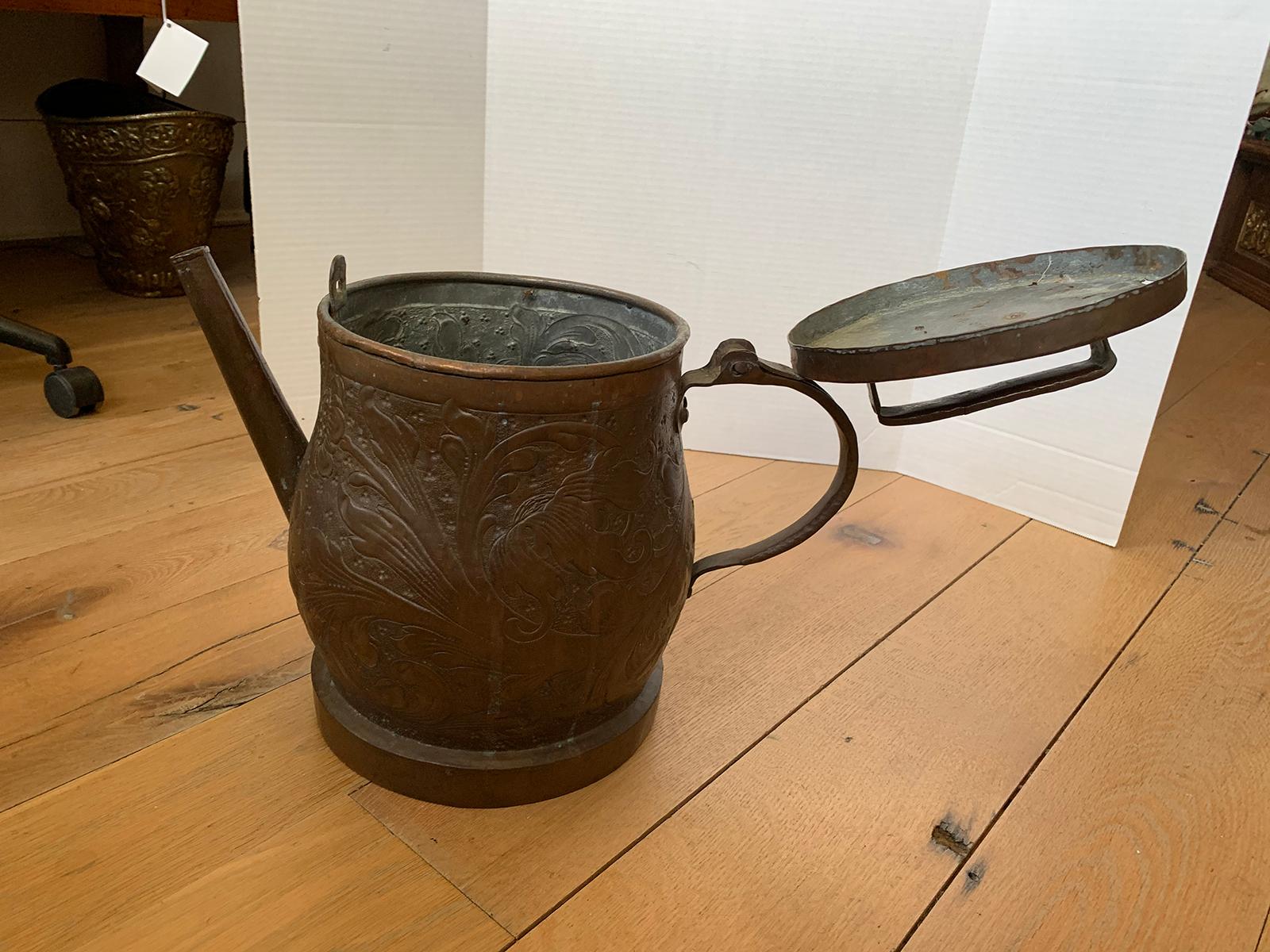 19th-20th Century Eastern Continental Copper Watering Can with Lid For Sale 8