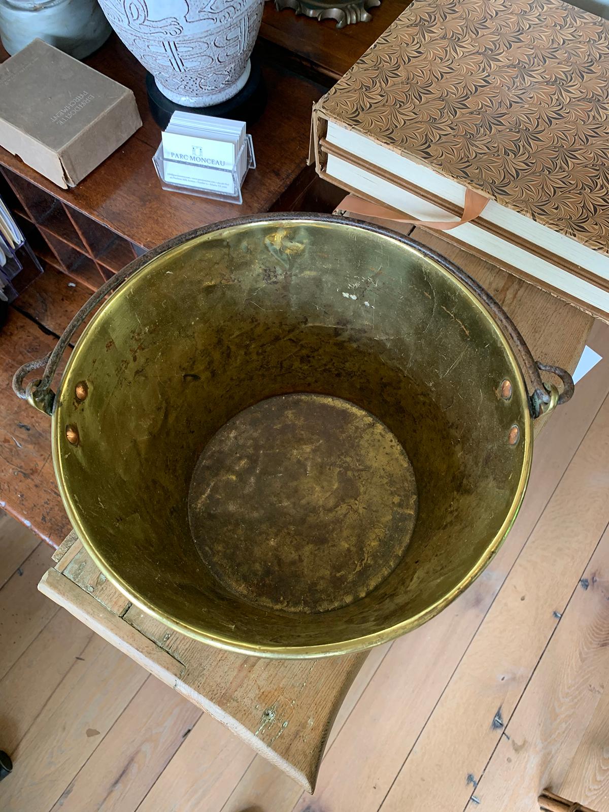 19th Century 19th-20th Century English Brass Bucket with Iron Handle